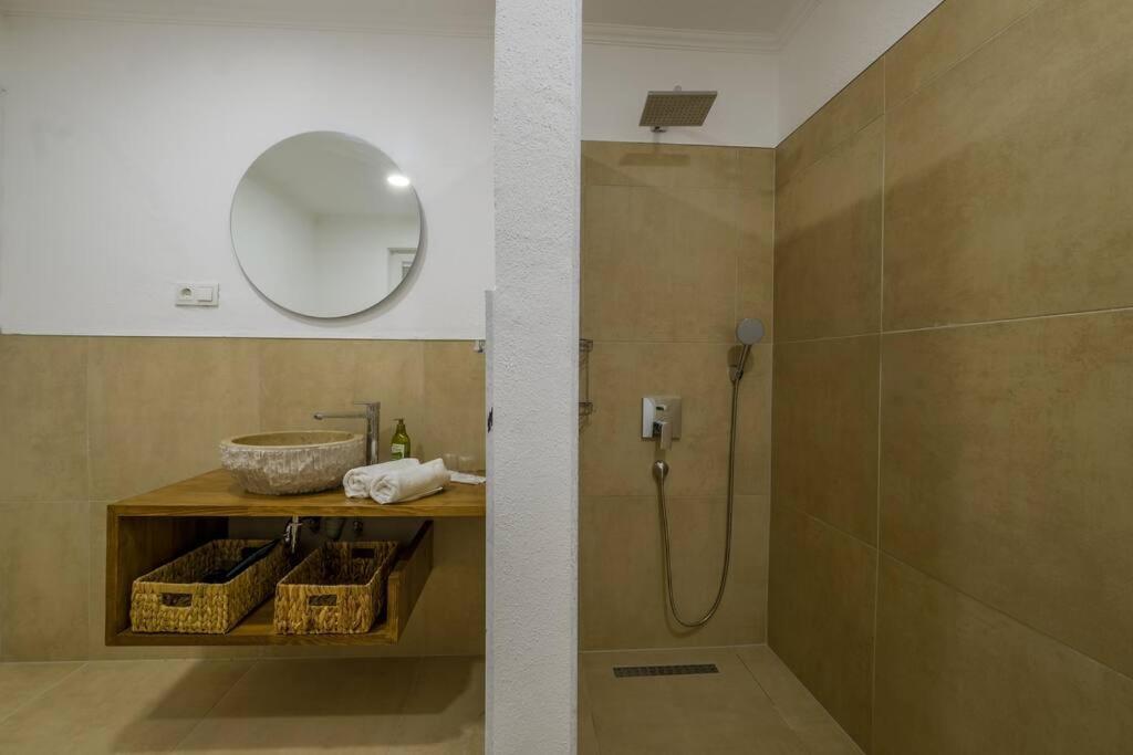 Zalin Villa *